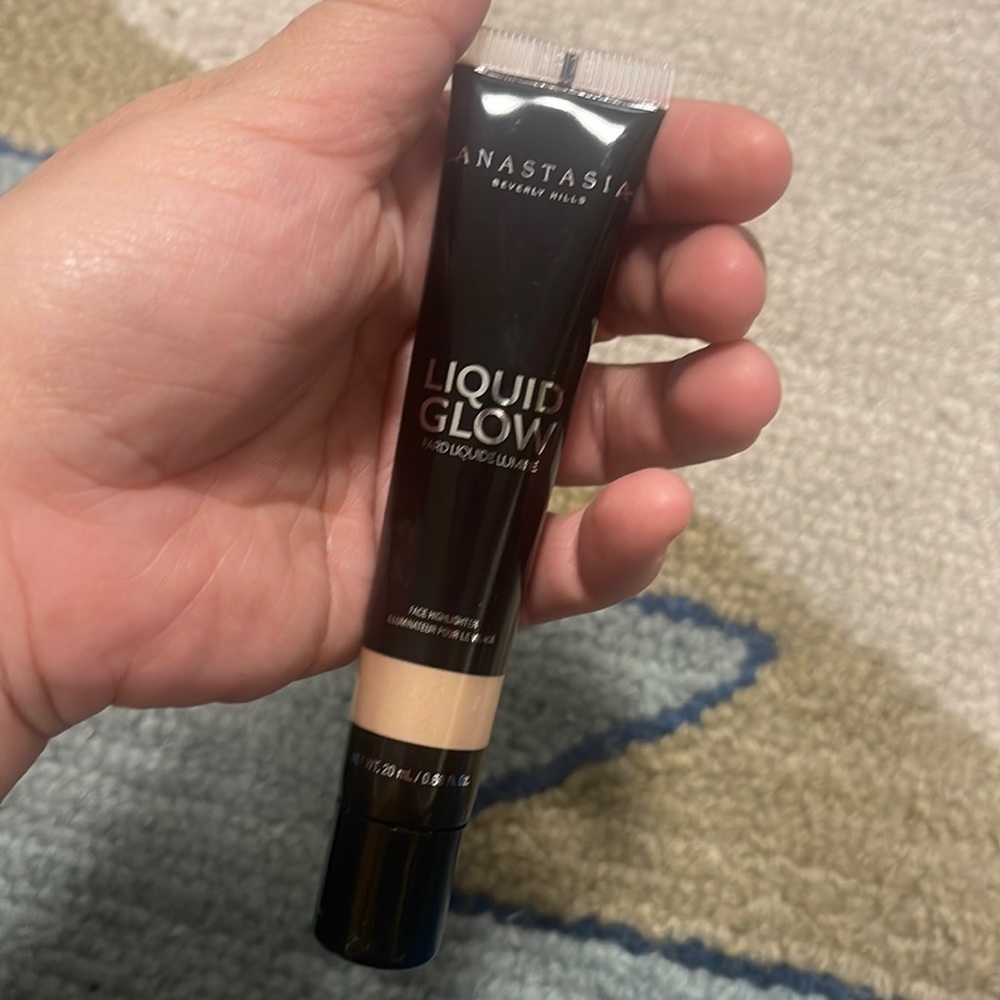 Anastasia Liquid Glow in Perla